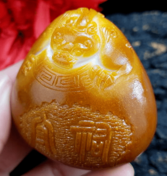 和田玉籽料原石的价格，都到了天价，通过和田玉为子孙后代留下什么？  第8张