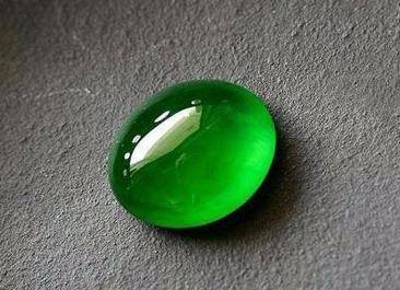 带你走进“玉石之王”翡翠的绿色世界  第2张