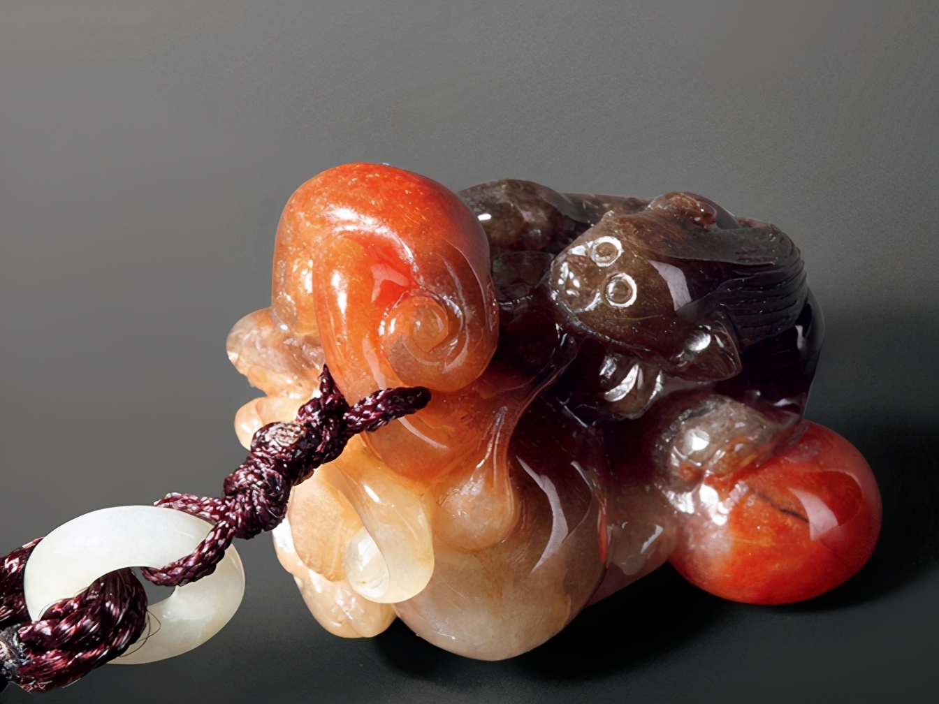 有绿不等于有价，盘点三种“带绿”却不建议入手的翡翠  第2张