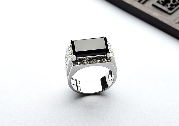 墨翠翡翠，精致的魅力低调的奢华，尽显男人魅力  第1张