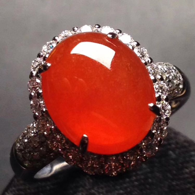 红翡都很贵吗？只有冰红才价值连城  第4张