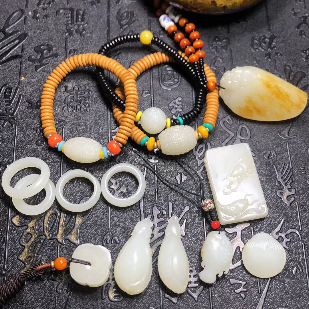 网上买翡翠手串如何给和田玉估价？  第2张