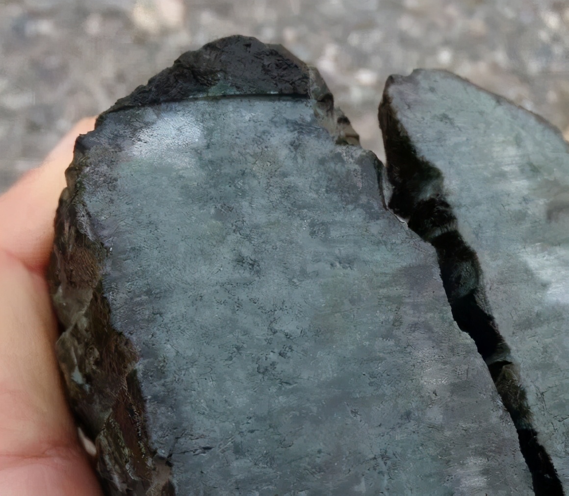 翡翠买了个寂寞？这四种货需要谨慎入手  第3张