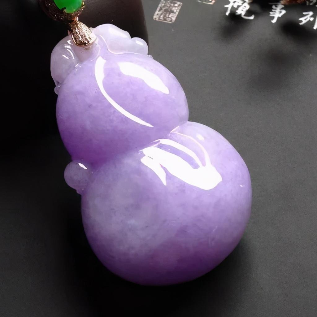 大件翡翠a货摆件简单三步，教你判断紫罗兰翡翠的价值  第6张