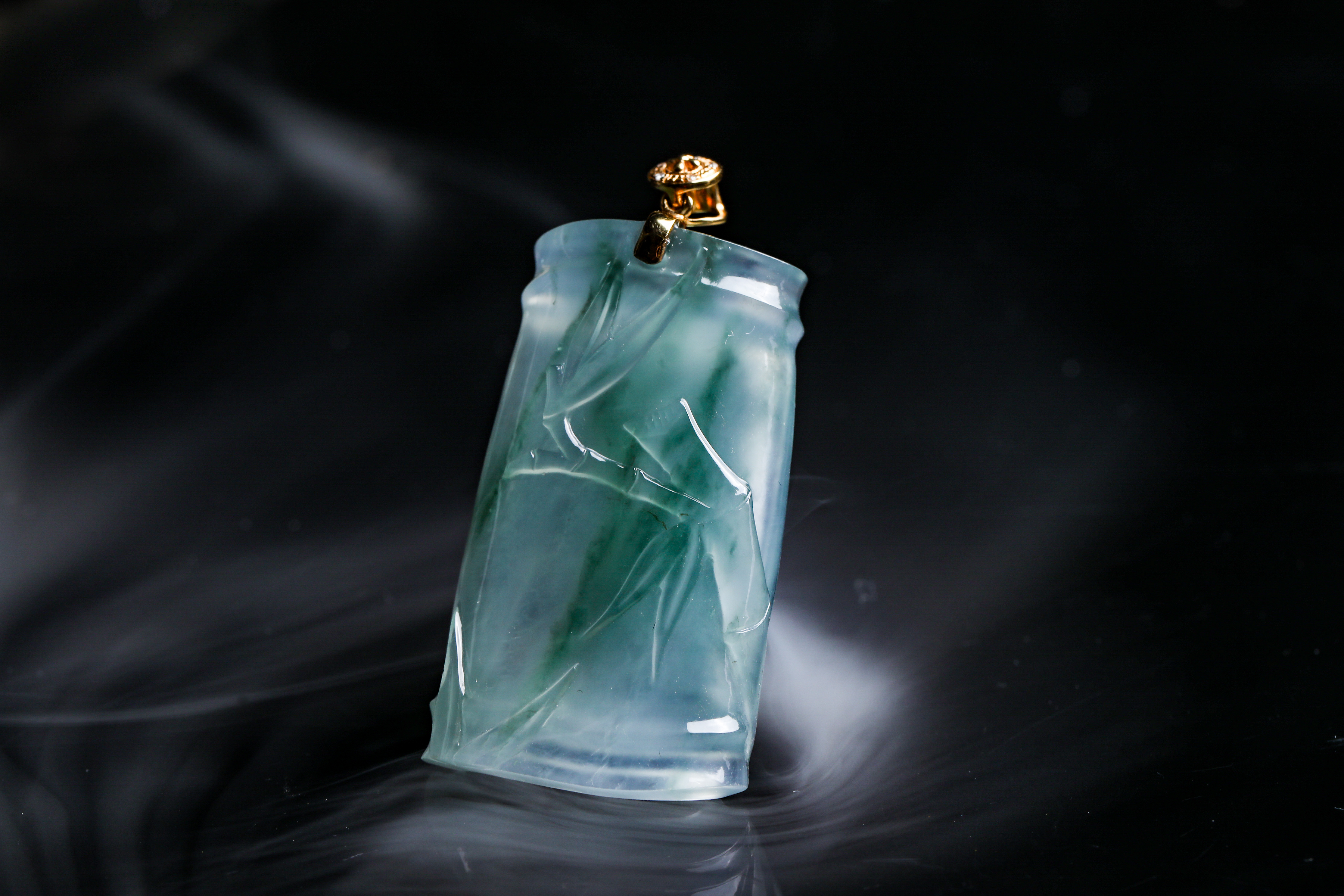 正品麻花翡翠手镯翡翠内部长这种丝线，不是金丝胜似金丝，每一根都比金丝贵  第3张