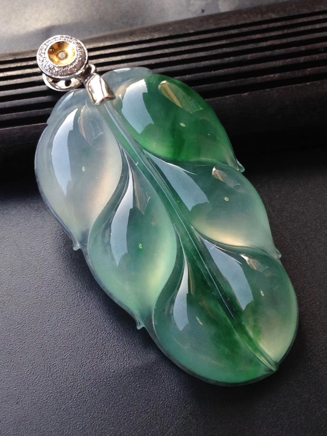 翡翠又涨价了？价格飙升背后的真相  第1张