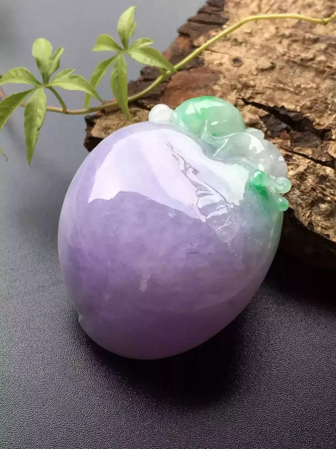 翡翠的颜色越多越值钱？千万别被骗了  第7张