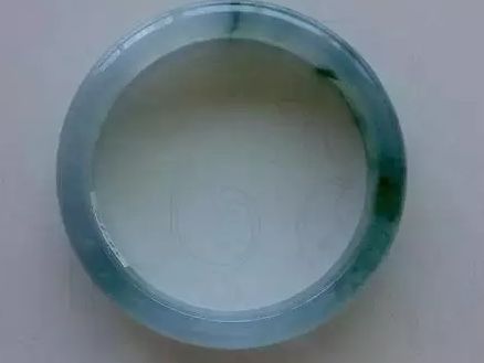 翡翠手镯大体估价攻略！  第2张