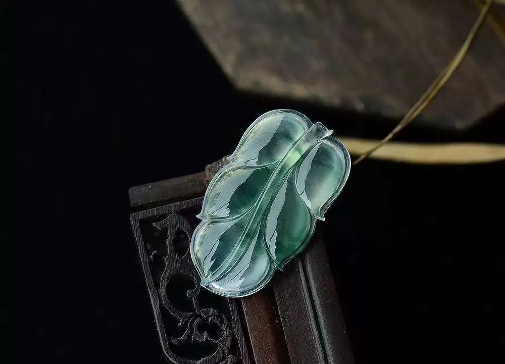 20万的翡翠手镯翡翠开始变得不值钱了？很多翡翠商已经不想卖翡翠了！  第7张