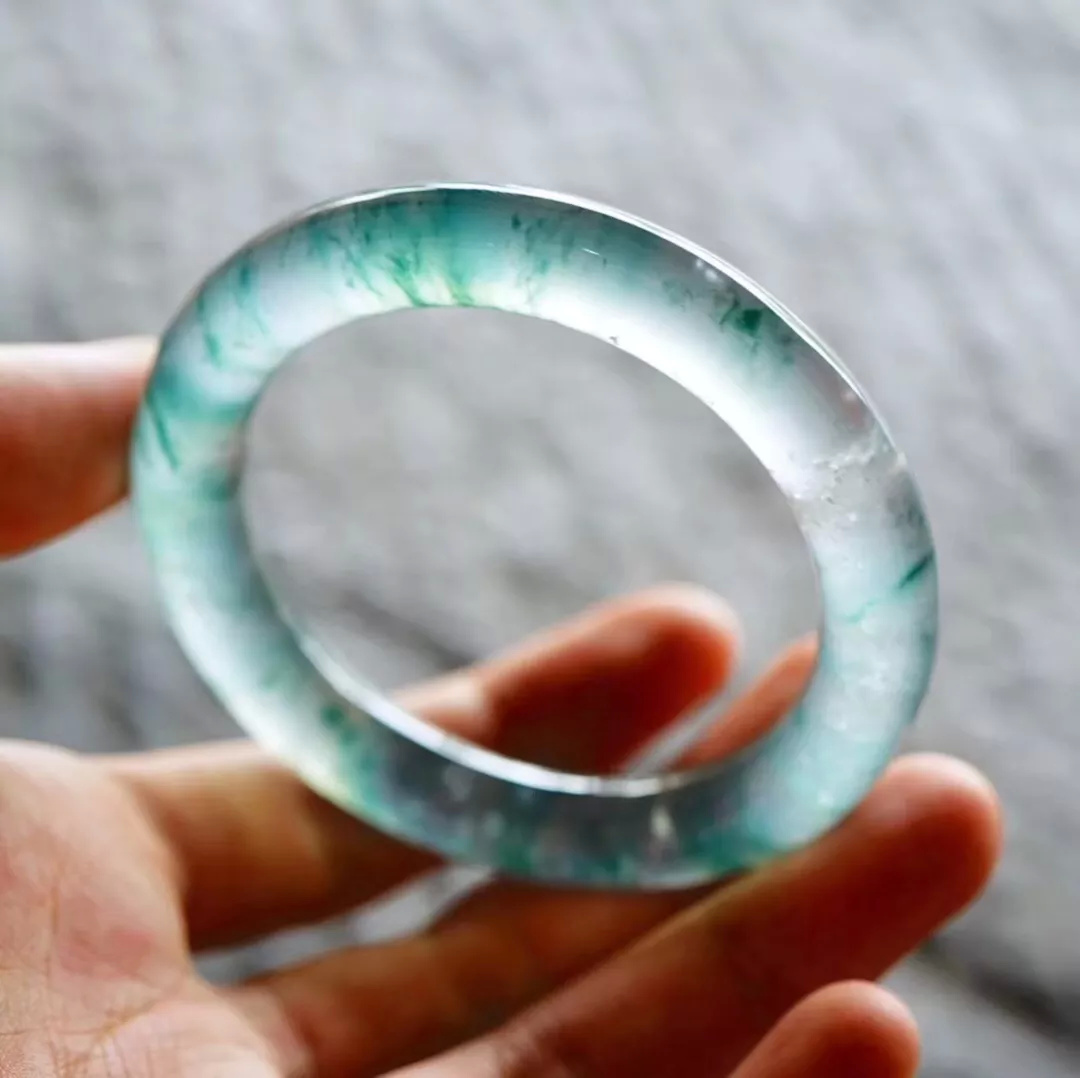 翡翠手镯为什么动不动就几万几十万？  第4张