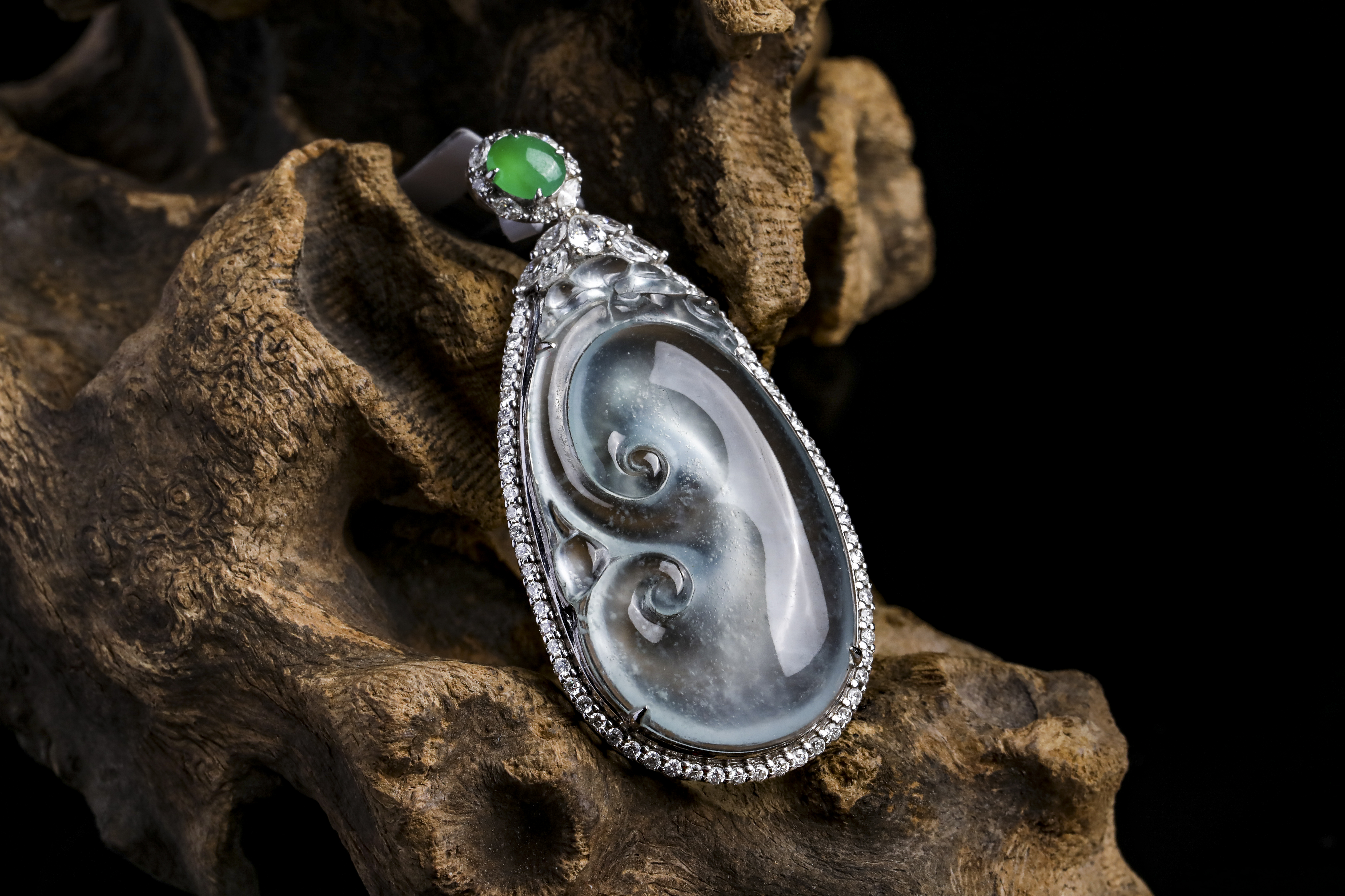 翡翠价格的决定因素都有什么？  第2张