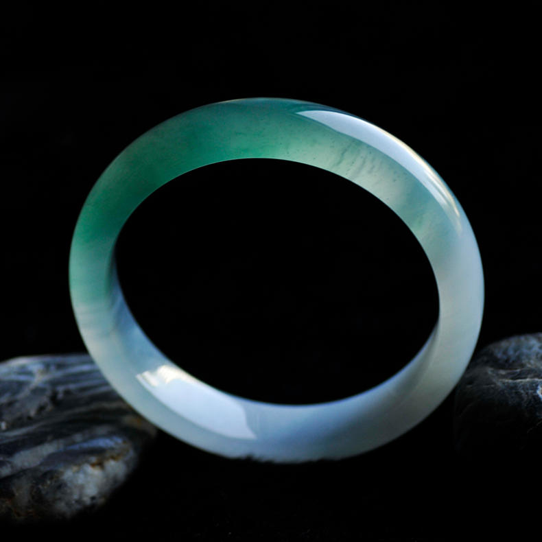 想明白这几点,也就明白翡翠的收藏价值了 第7张