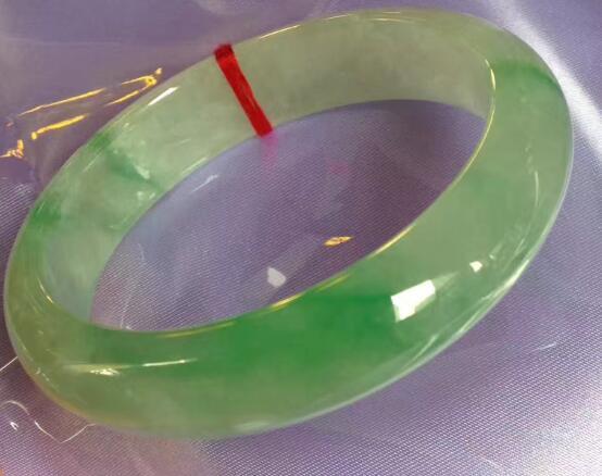 翡翠的价格价值定价参考体系——以翡翠手镯为例  第19张