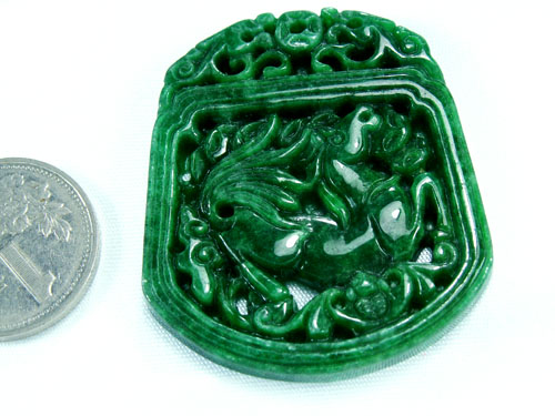 极品红翡翠挂件图翡翠是有种无色的好？还是有色无种的值钱呢？  第5张