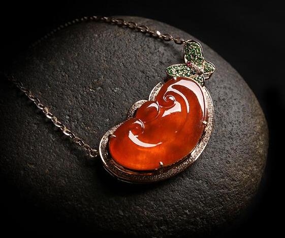 “万翠易得，一翡难寻”一一红翡的魅力与鉴赏  第12张