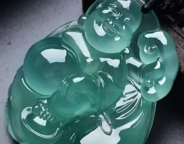 传说中比玻璃种还漂亮百倍的龙石种翡翠，你见过吗？  第8张