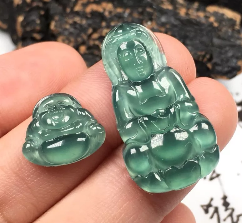 晴水翡翠是指？晴水翡翠价格如何，应该如何选择？  第5张