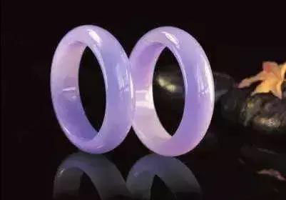 价值6亿的紫罗兰翡翠照样“见光死”? 真是又爱又恨的翡翠  第10张