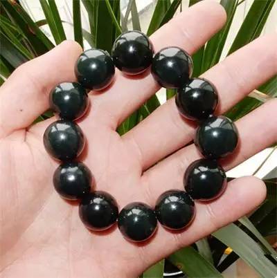 这块翡翠在十年里已经涨了十倍，你居然还不知道  第4张