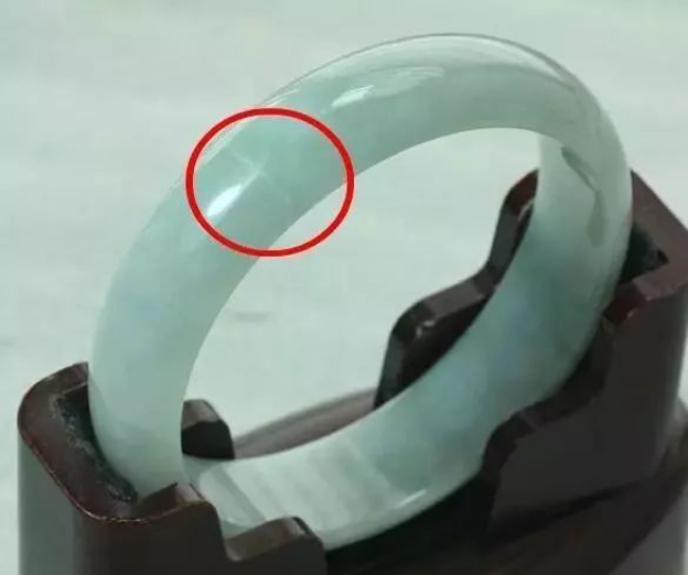 那些翡翠明明只有一字之差，为何价格会天差地别？  第11张