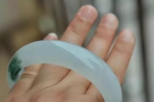 翡翠手镯大体估价攻略！  第9张