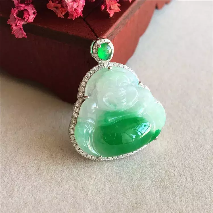 翡翠中的“种水货”和“色货”  第18张