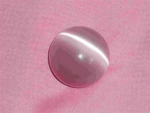 不是所有猫眼石全值钱，天然的猫眼石一般人买不起  第2张