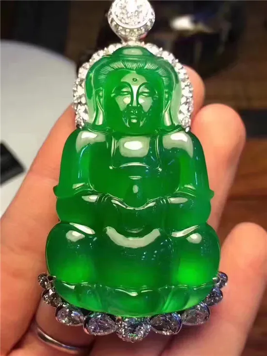 翡翠玉石的价格是怎样来的？  第1张