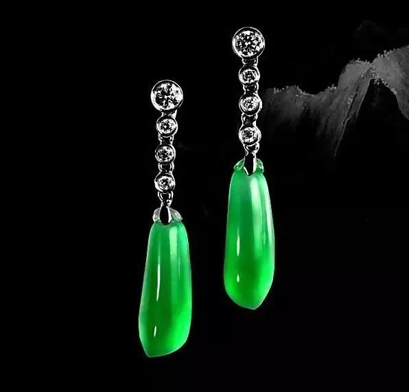 冰种翡翠笑佛吊坠翡翠价值与价格的关系推理分析，实在是太经典啦  第4张