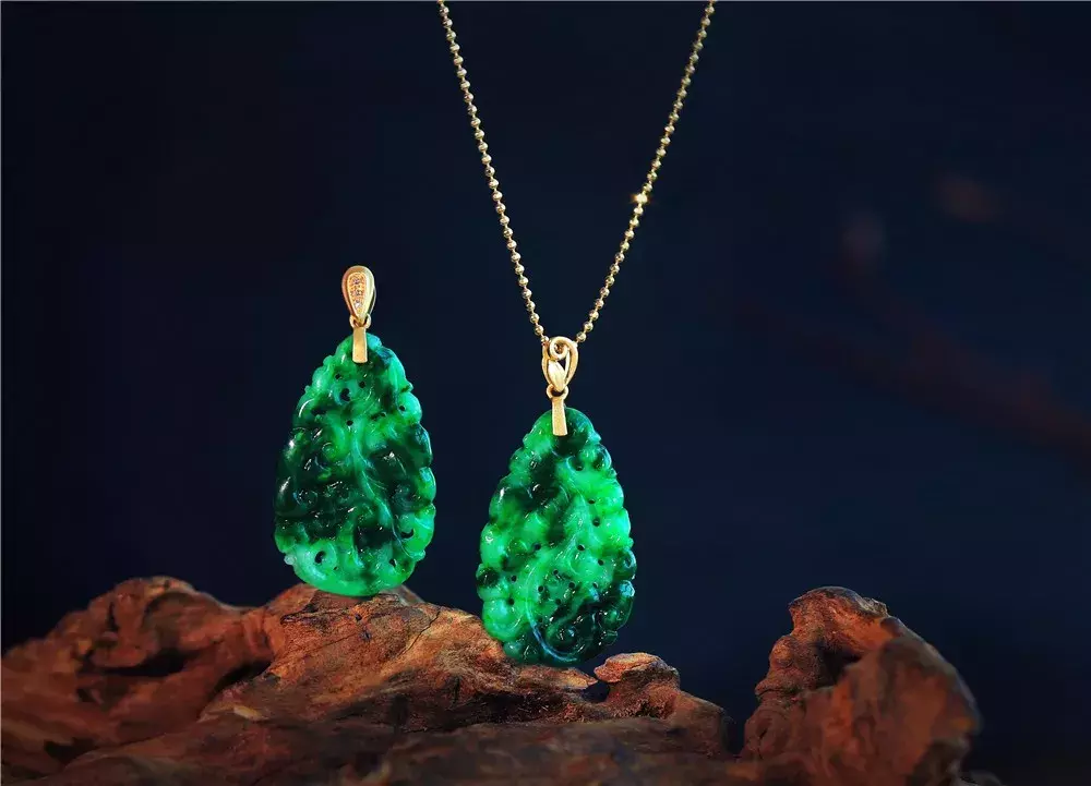 翡翠中的“种水货”和“色货”  第19张