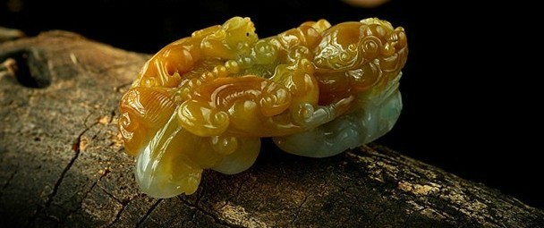 这么“黄”的翡翠？  第1张