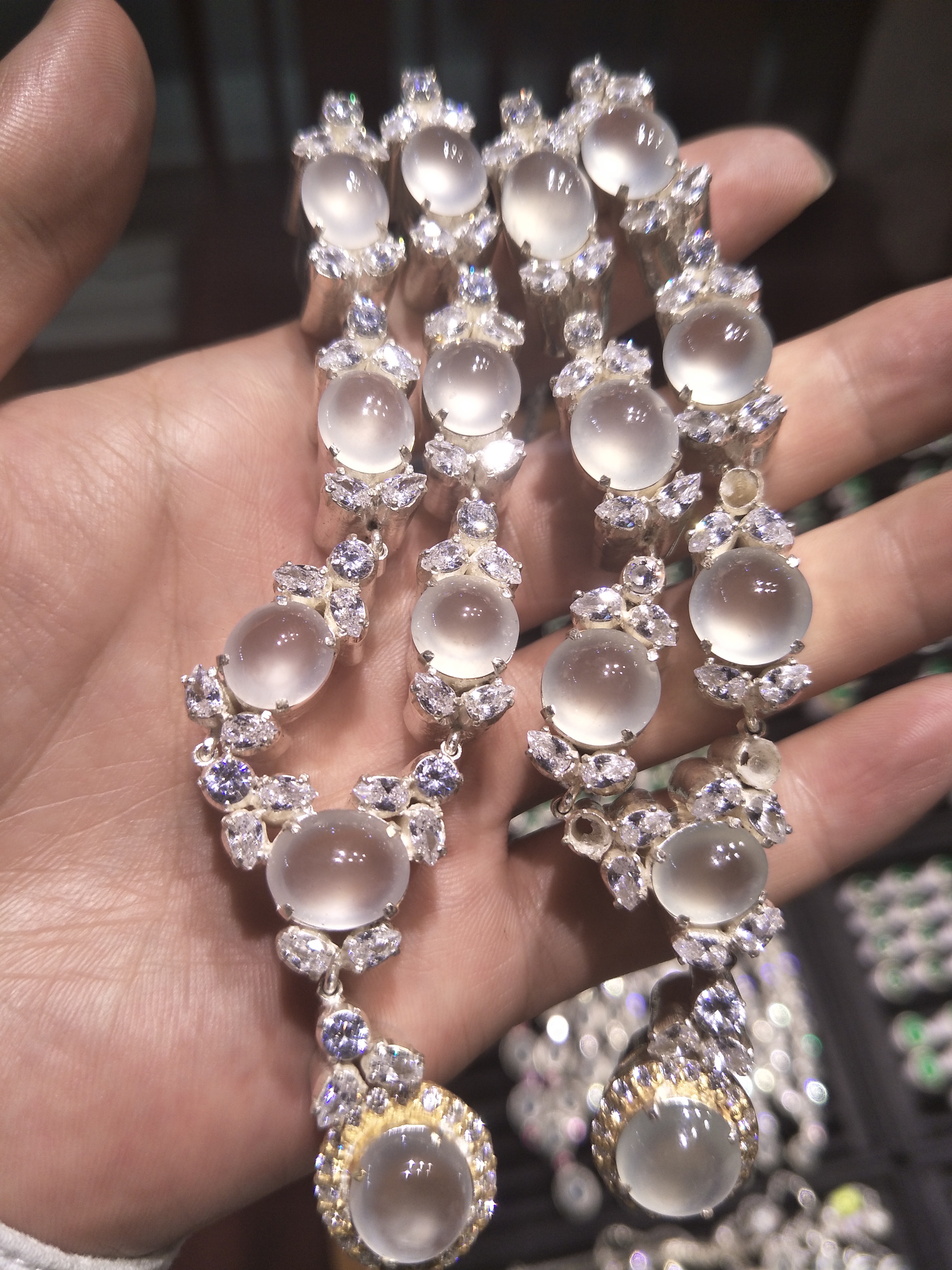 分享翡翠的估价要素，如何评价一块翡翠的价值？  第2张