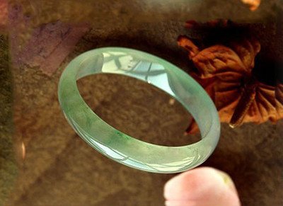 芙蓉种翡翠手镯究竟贵在哪里  第4张