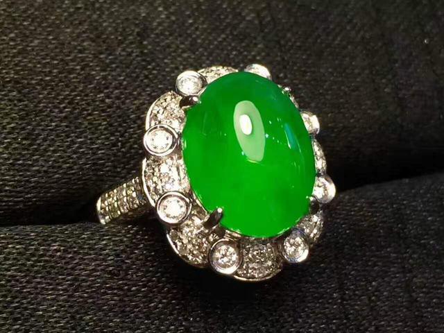 普通人为什么觉得翡翠价格是一个迷？  第4张