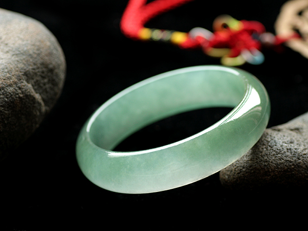 冰种的翡翠多少钱翡翠还有三种“青”，不知道您能不能区分  第5张