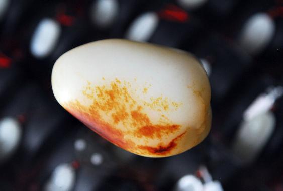 什么样的玉石适合收藏有升值价值？  第3张