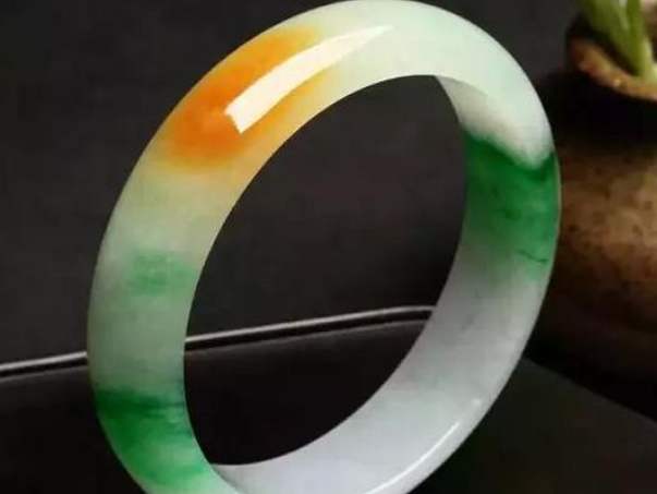 翡翠原石生意还能做吗何必单恋翡翠的绿，各色翡翠均有市场  第2张