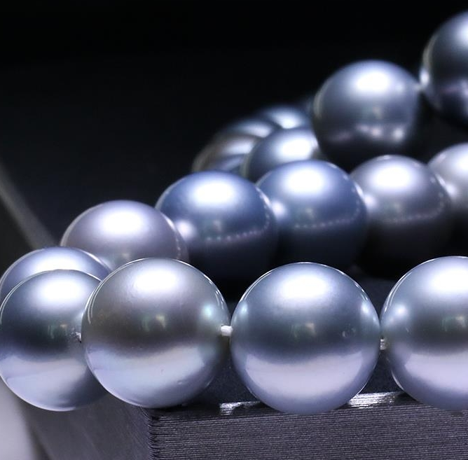 大自然的产物，神秘而稀有，珠中皇后的大溪地黑珍珠  第5张