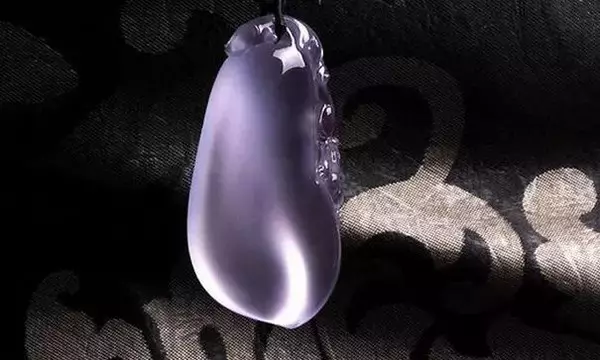 传说中比玻璃种还漂亮百倍的龙石种翡翠，你见过吗？  第14张