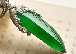 翡翠原石木纳怎么看顶级，极品翡翠，有人一辈子没见过！有钱或许都买不到了吧  第5张