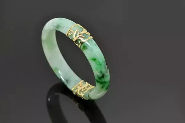 翡翠原石：各种翡翠价格，差别究竟在哪？  第12张