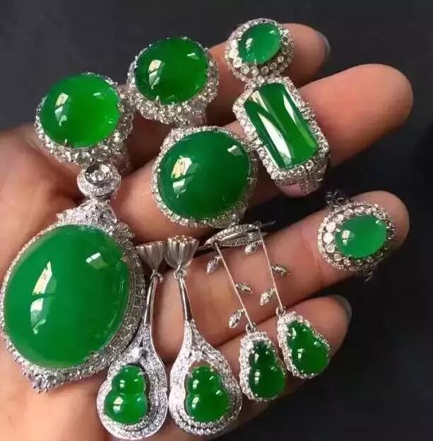 过去20年，高端翡翠增值超过1000倍！现在的你该如何买翠？  第11张