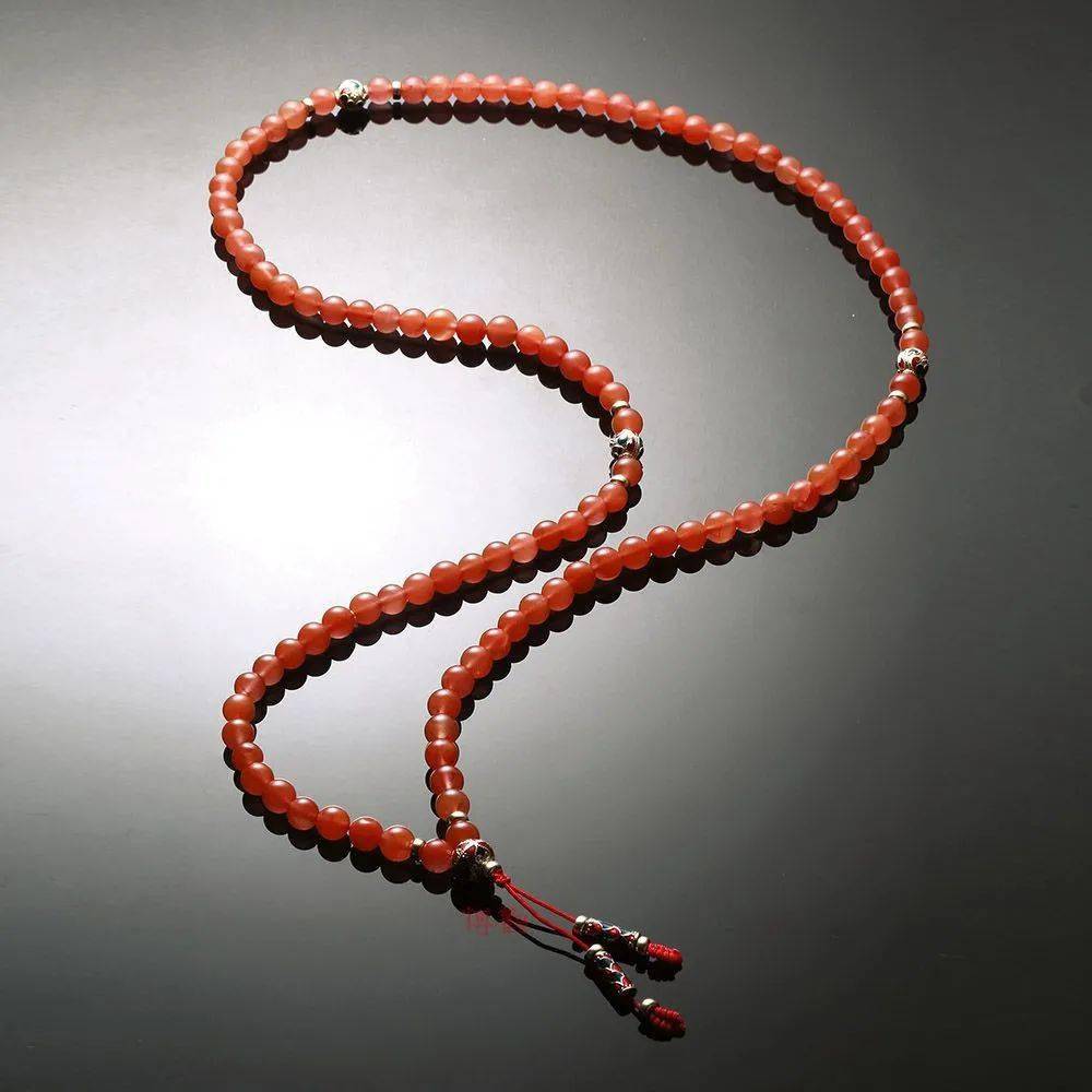 翡翠戒指几种颜色5年暴涨超百倍，跻身为大众的掌中宝！它凭什么？  第13张