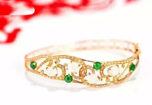 高档翡翠的收藏价值为何高于其他贵重珠宝？  第6张