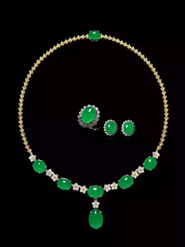 都说乱世黄金盛世玉，翡翠真的具有投资价值与收藏价值吗？  第10张