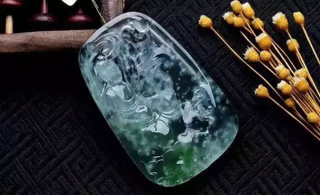 20万的翡翠手镯翡翠开始变得不值钱了？很多翡翠商已经不想卖翡翠了！  第5张