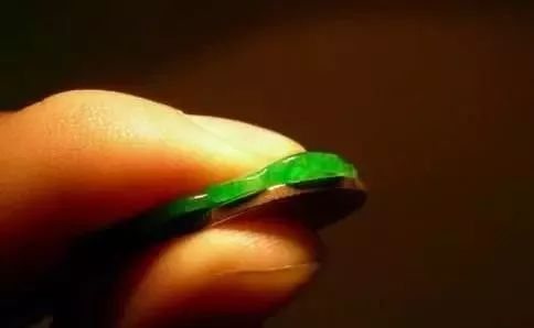 王朝翡翠貔貅满绿翡翠都是极品？如果这么认为就大错特错了  第10张