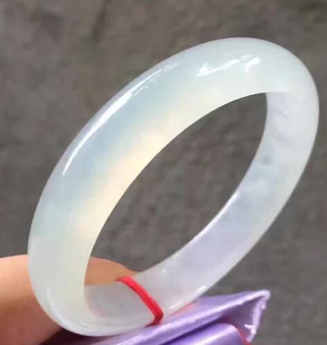 翡翠的价格价值定价参考体系——以翡翠手镯为例  第4张