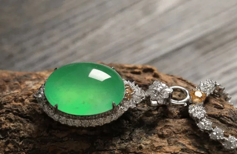 翡翠市场透明话, 未来的行情又该如何, 与这五个要素紧密相连!  第1张