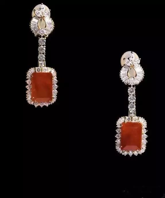 满紫罗兰翡翠手镯红翡能卖五百万？原来“中国红”的价值辣么高！  第4张